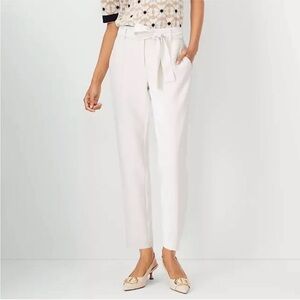 Ann Taylor Tie Waist Ankle Pants 2 Ivory Crepe Slim Tapered Career Workwear